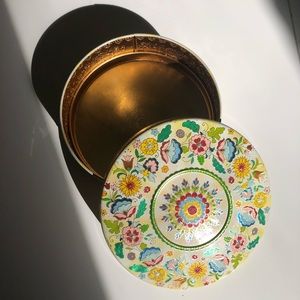 Vintage Floral Tin Made in Holland